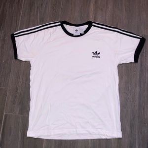 Adidas 3 stripe t-shirt size large.